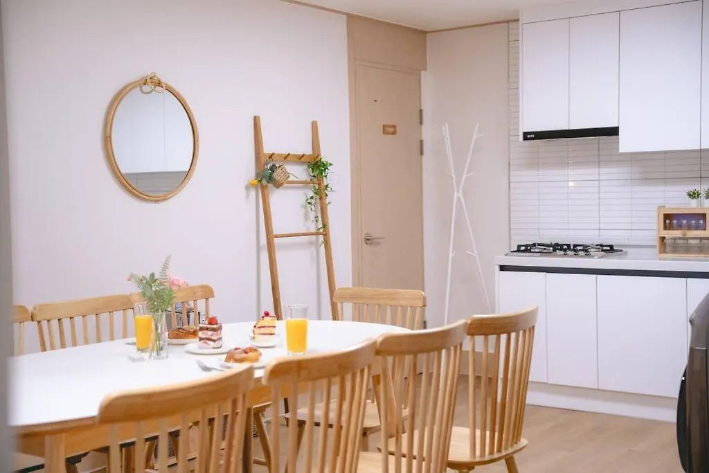 Sillim Queen House Szöul Apartman